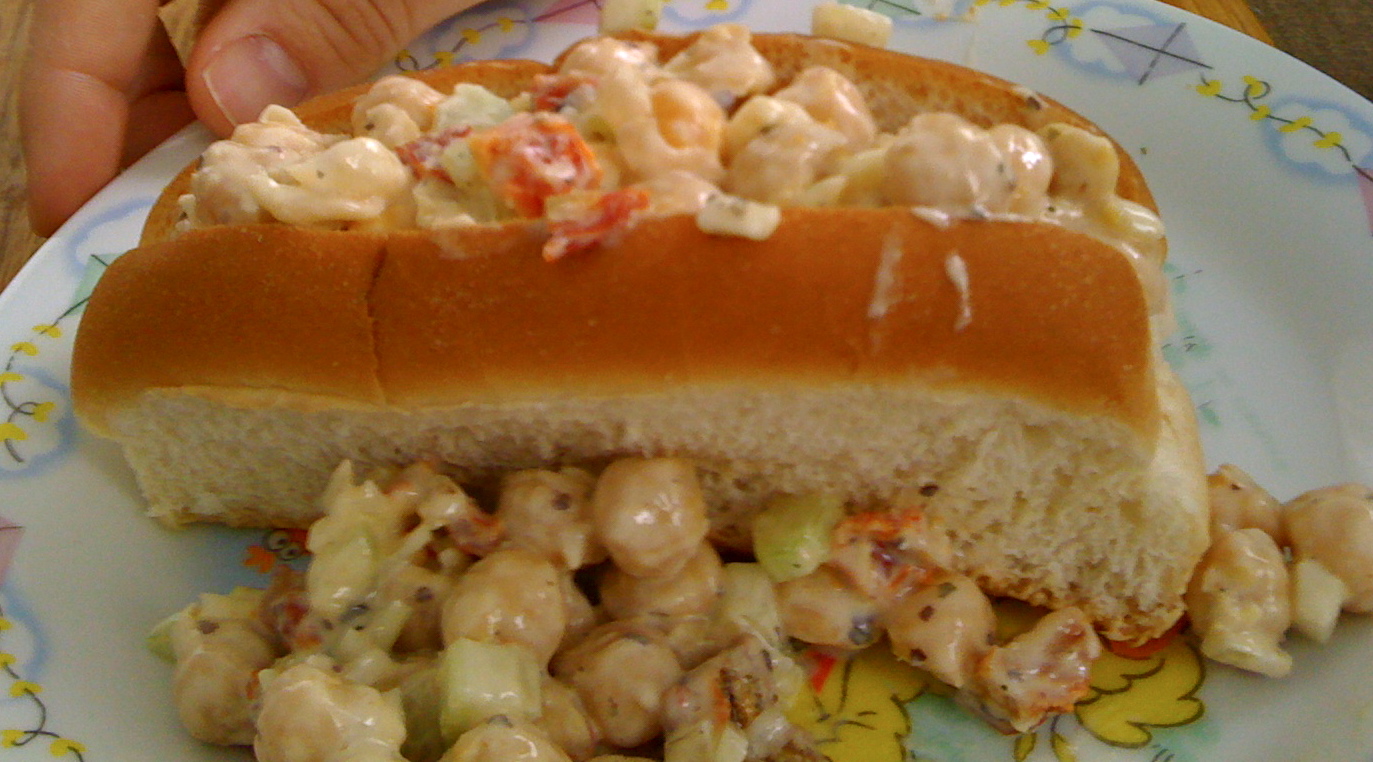 VEGAN LOBSTER ROLL VEGAN LOBSTER ROLL